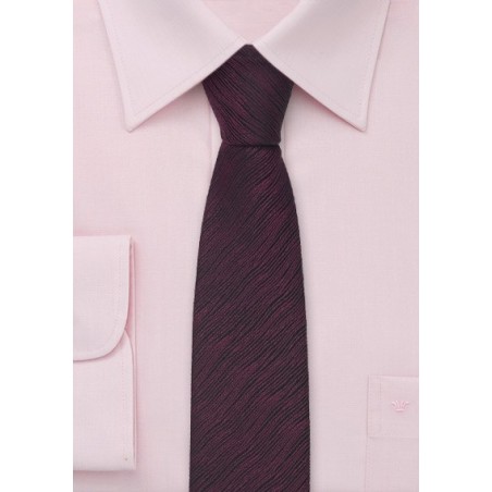 Skinny Necktie in Black and Red