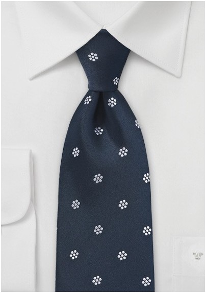 Patterned Tie in Navy and White