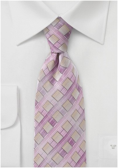 Diamond Patterned Tie in Lilacs