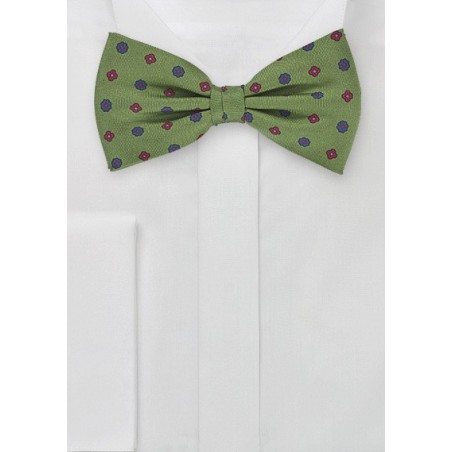 Retro Floral Bow Tie in Organic Greens