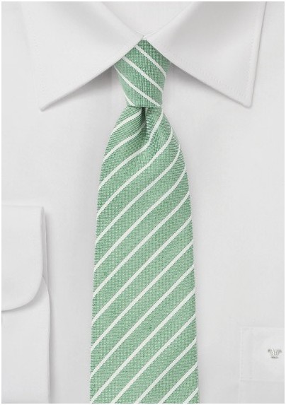 Skinny Summer Linen Tie in Pale Green