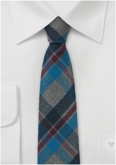 Winter Flannel Tie in Charcoal and Navy