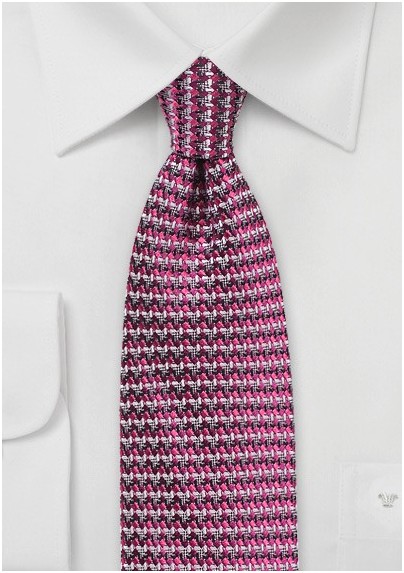 Retro Weave Tie in Magenta and Pink
