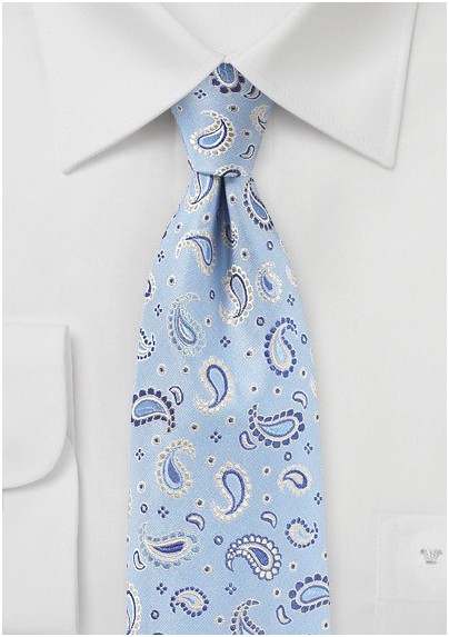 Summer Paisley Necktie in Dream Blue