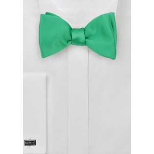 Self Tie Bow Tie in Emerald