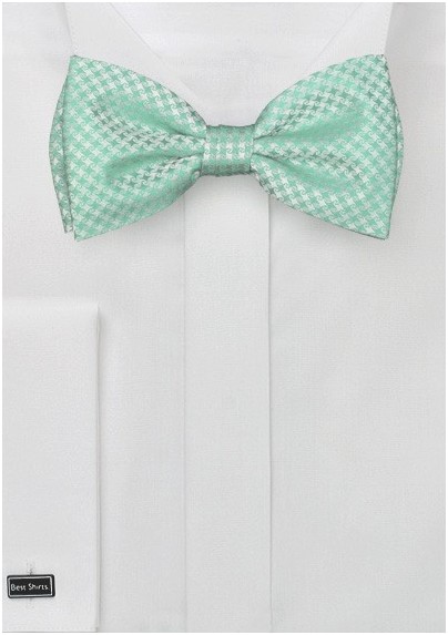 Bow Tie in Mint and Clover Green