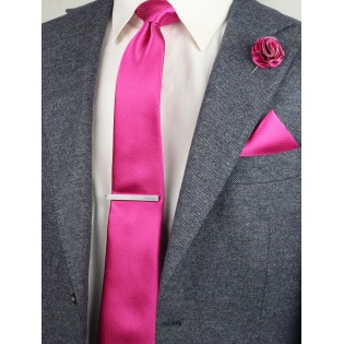 groomsmen gift set in magenta pink